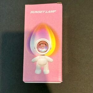 Magnetic Lamp Holder